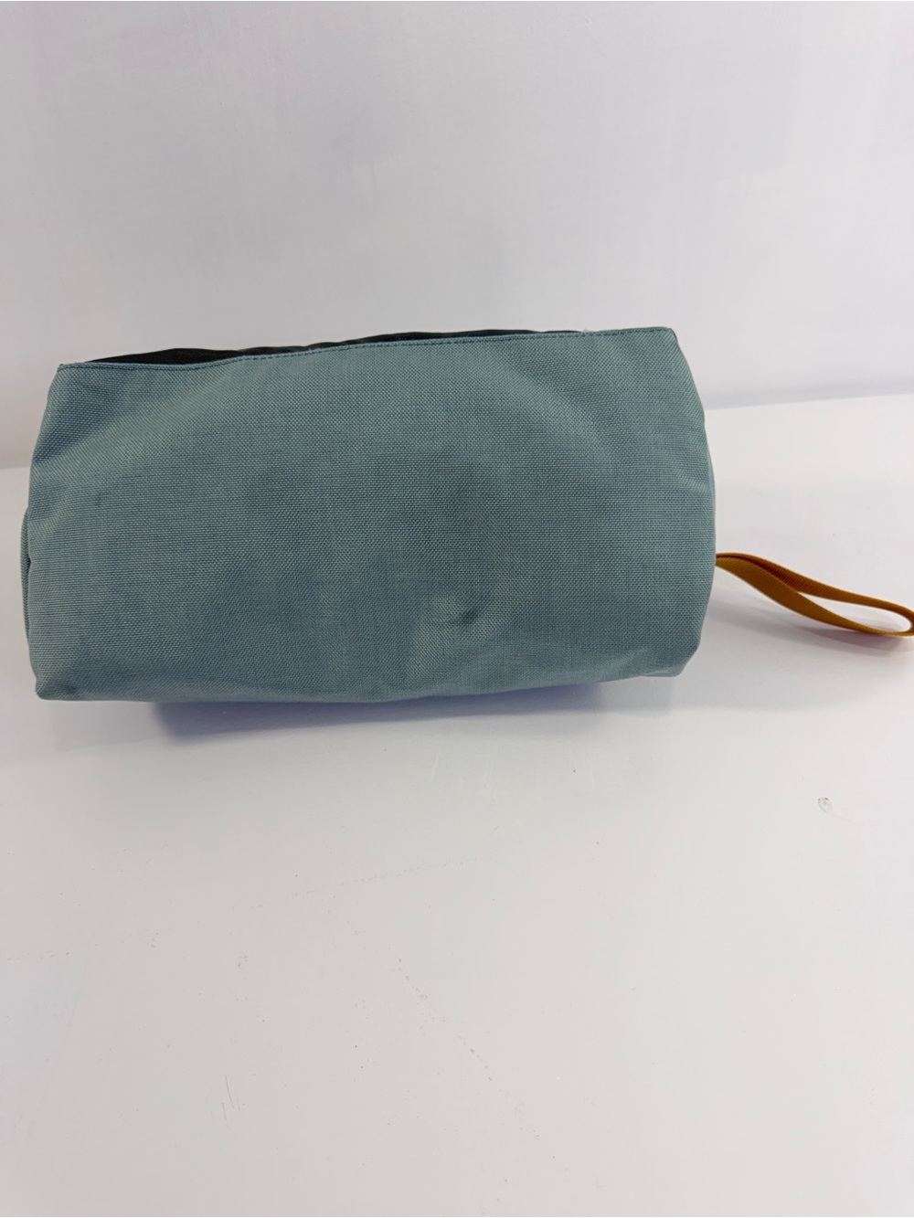 Topo Designs Green Two-Tone Triangular Essentials Pouch Dopp Kit - Picture 4 of 11